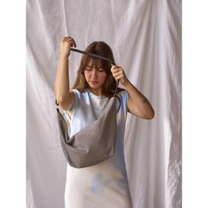 Halbmond Umhängetasche für Frauen La Cerise sur le Gâteau Basile image-1