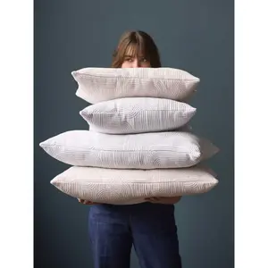 Poduszka La Cerise sur le Gâteau Kiko image-1