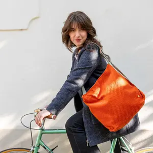 Nomadic Shoulder Bag La Cerise sur le Gâteau Basile image-2