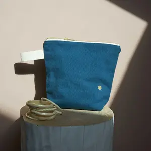 Trousse de toilette La Cerise sur le Gâteau Iona image-1