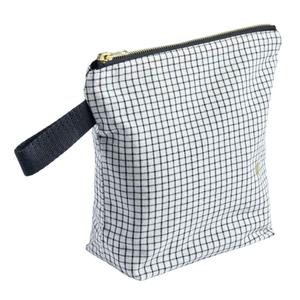 3000272000-toiletry-bag-la-cerise-sur-le-gateau-gustave-caviar-grey-22x18x7-5-cm