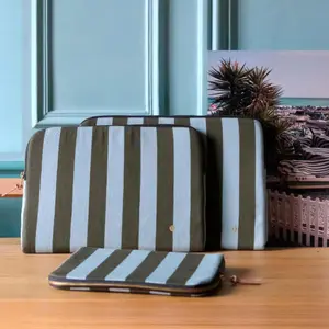 Pochette d'ordinateur La Cerise sur le Gâteau Rita image-1