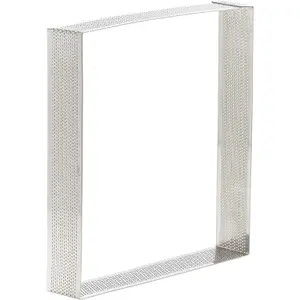 Τετράγωνη φόρμα με τρύπες για τάρτα Lacor 20x20x3,5 cm image-1