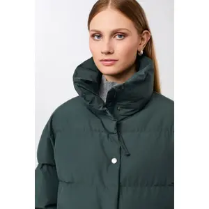 Eco-Friendly High Collar Jacket for Women LangerChen image-4