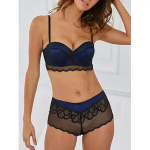 Shorty woman Lascana Sofia image-2