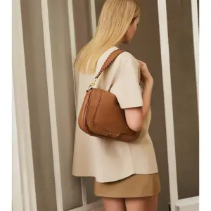Women's shoulder Bag Le Tanneur Héloïse GM image-0