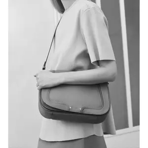 Women's shoulder Bag Le Tanneur Héloïse GM image-6