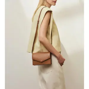 Smooth Leather Pouch Le Tanneur image-2