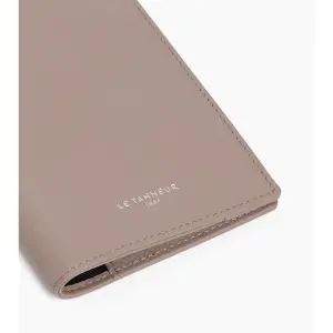 Passport holder with 3 compartments woman Le Tanneur image-1