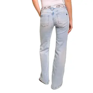 Vaqueros de mujer Le Temps des cerises Flare image-1