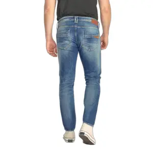 Eng anliegende Jeans Le Temps des cerises Barefoot 700/11 Destroy N°3 image-2