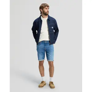 Short Lee Bud image-1