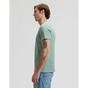 Camiseta Lee Patch Logo image-3