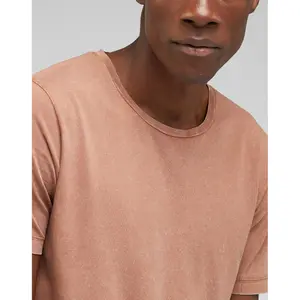 T-Shirt Lee Shaped image-4