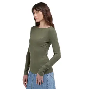 Camiseta de mujer de manga larga y cuello barco Lee image-3