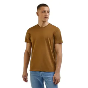 Camiseta con parche Lee image-0