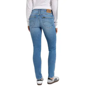 Vaqueros de mujer Lee Elly Holding image-2