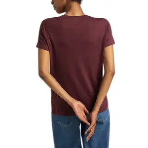 T-shirt col v femme Lee image-1