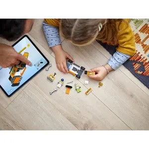 Construction games racing car Lego City image-3