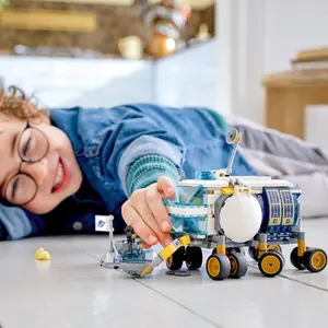 Imagination games lunar exploration vehicle Lego City image-3