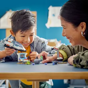 Spaceship and asteroid city building set Lego image-3