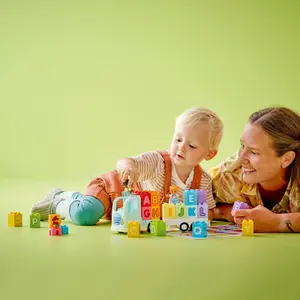 Klocki konstrukcyjne ciężarówka z alfabety Duplo Lego SA image-4