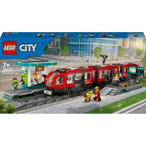 Jeux de construction tramway + station centre city Lego image-0