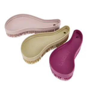 Horse brush LeMieux Wizard