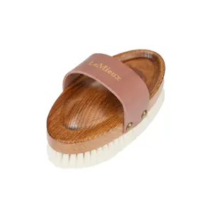 Soft goat hair brush LeMieux Artisan