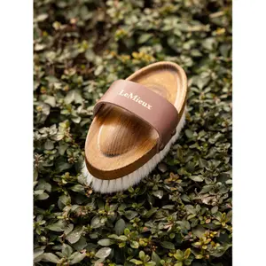 Soft goat hair brush LeMieux Artisan image-2