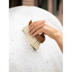 Zachte paardenborstel LeMieux Artisan Dandy image-2