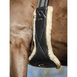 Cincha de montar LeMieux Arika Simuwool image-1