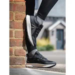 Waterproof sneakers LeMieux Trax image-1