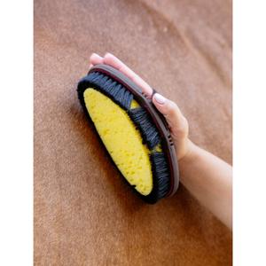 Flexible sponge brush for horses LeMieux image-2