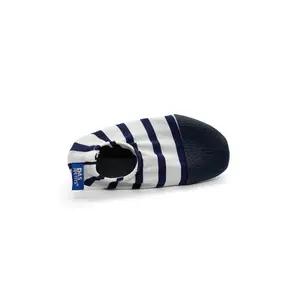Children's slippers Les Pas Petits Marins image-1