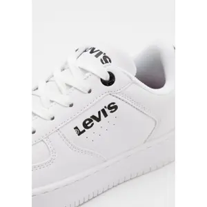 Low top sneakers for kids Levi's Detente image-5
