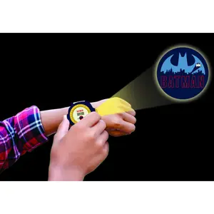 Montre digitale avec projection de 20 images Lexibook Design Batman image-2