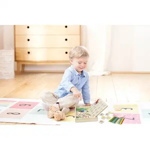 Caja de madera para el aprendizaje de las matemáticas y las operaciones con pizarra, tiza, borrador y palillos Lexibook image-1