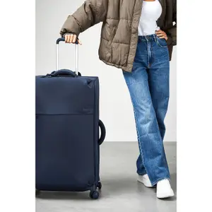 Langt kuffert med 4 hjul Lipault Plume image-4