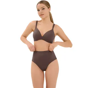 Soutien-gorge préformé décolleté profond sans armatures femme Lisca Maya image-2