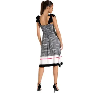 Kvinnor sommarklänning med axelband Lisca Quito image-5