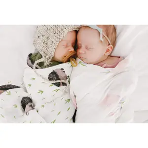 Baby swaddling towel Little Unicorn Deluxe Bambou image-3