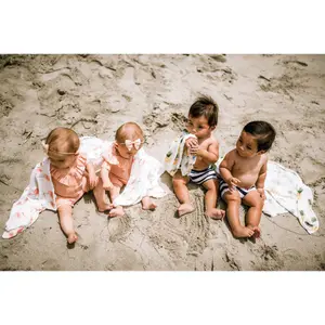 Baby swaddling towel Little Unicorn Deluxe Bambou image-3