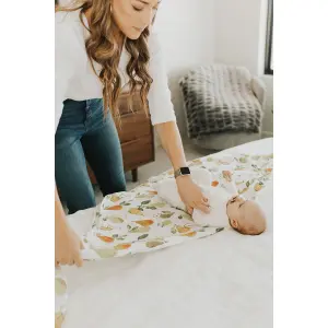 Set of 3 cotton baby swaddling towels Little Unicorn Tetra image-5