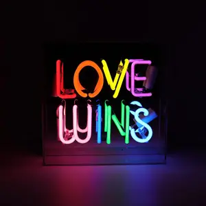 Oplyst akrylskilt Locomocean Love Wins image-2