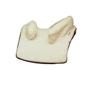 Zadelhoes voor paard van schapenvacht Ludomar