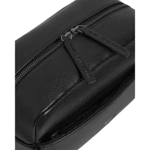 Leatherette toiletry bag Lyle & Scott image-4