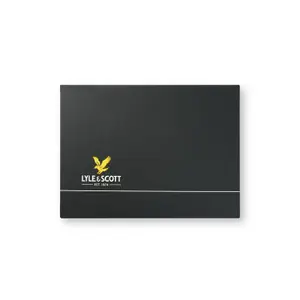 Mütze und Schal Set aus Strick Lyle & Scott image-1