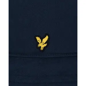 bucket hat in cotton Lyle & Scott image-2
