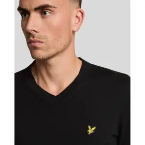 Pull col v coton mérinos Lyle & Scott image-4
